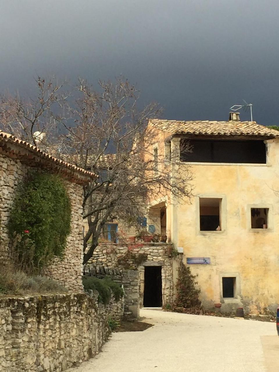 La Salamandre Bleue Villa Chantemerle-lès-Grignan Dış mekan fotoğraf